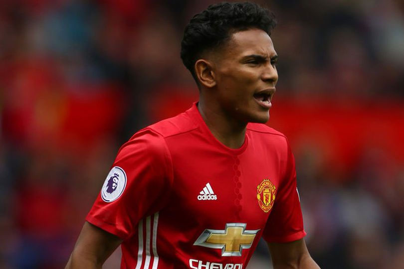 Pindahan Berujung Petaka, Eks Wonderkid MU Kehilangan Mobil Mewah dan Barang Berharga